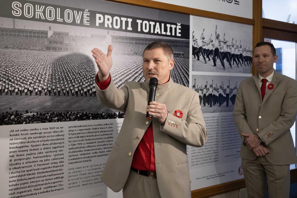 Výstava sokolové proti totalitě zahájení