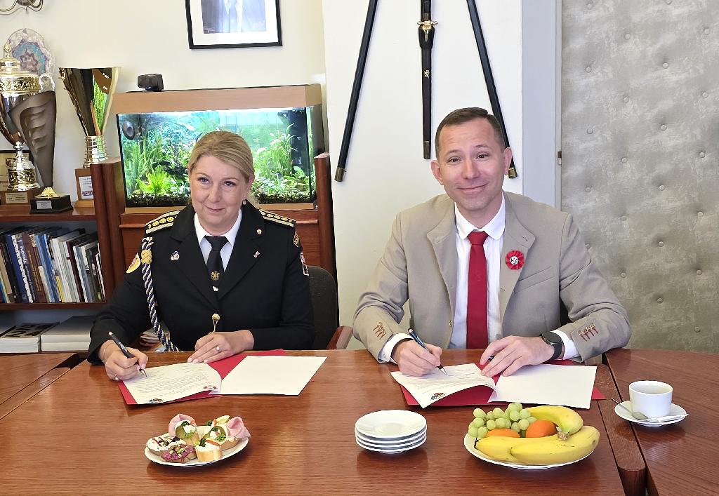 Starostka Sdružení hasičů ČMS Monika Němečková a starosta ČOS Martin Chlumský